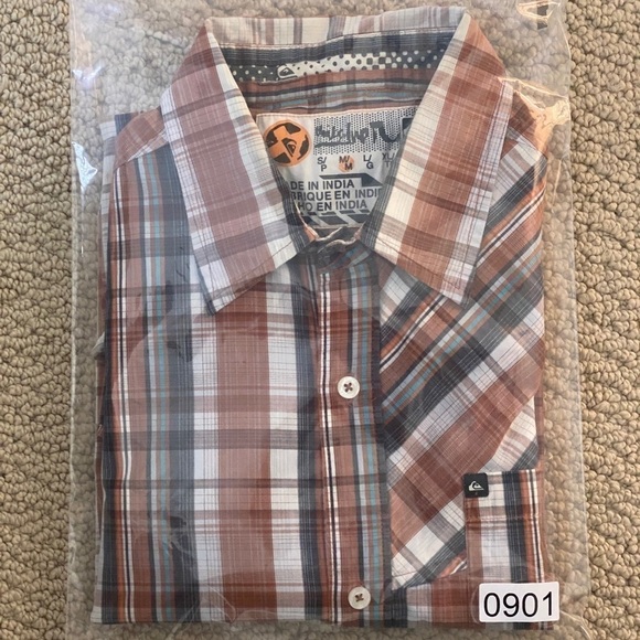 QUIKSILVER Brown Plaid Short Sleeve Collared Shirt Men M Medium - Picture 9 of 9